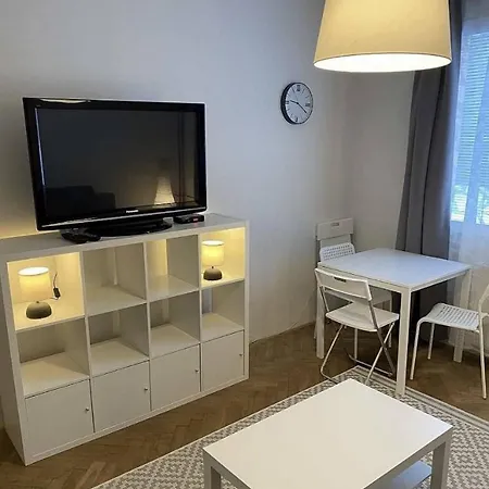 شقة Apartman ياخيموف